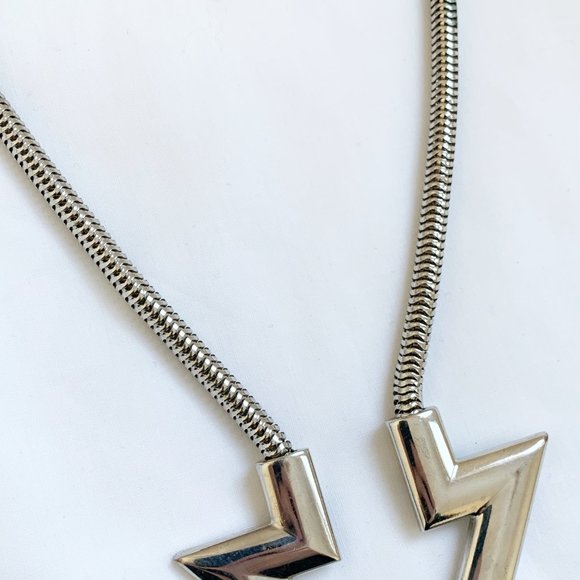 FOREVER 21 | SILVER ARROW STATEMENT NECKLACE - Picture 5 of 7